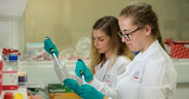 Two female scientists in the lab