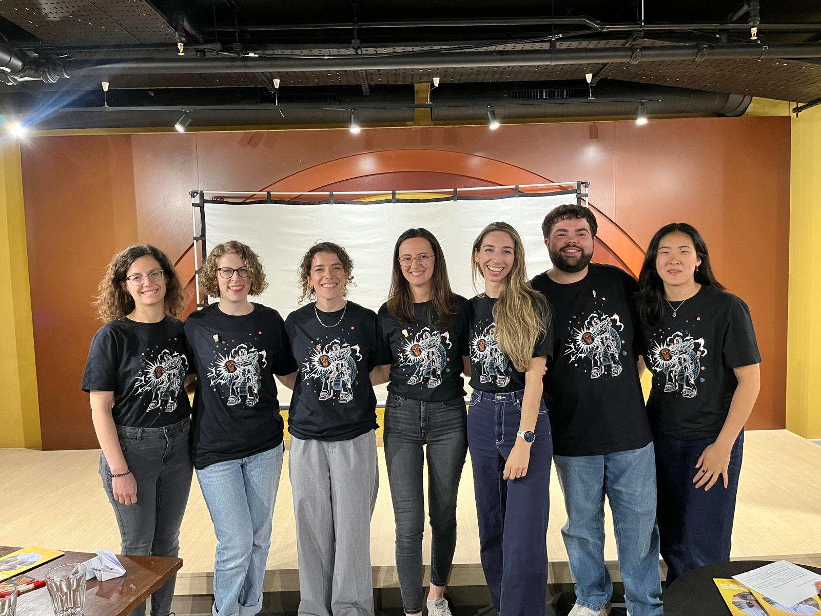 Our Pint of Science organising team (left to right): Giulia Lerda, Hanna Braun, Gaby Richter, Diana David, Katie Begg, Alejandro Allo Anido and Emilia Chen.