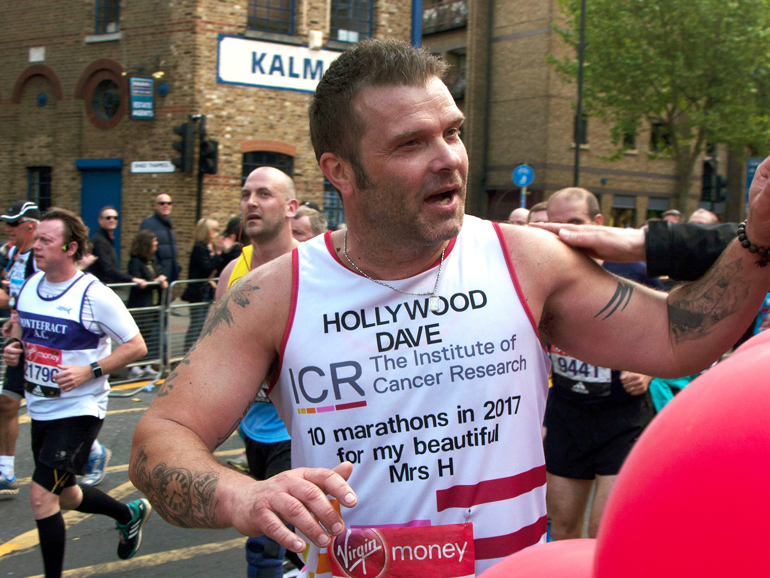 Dave Griffiths runs the London Marathon 2017 for the ICR Dave Griffiths running past the ICR cheer point at the 2017 London marathon