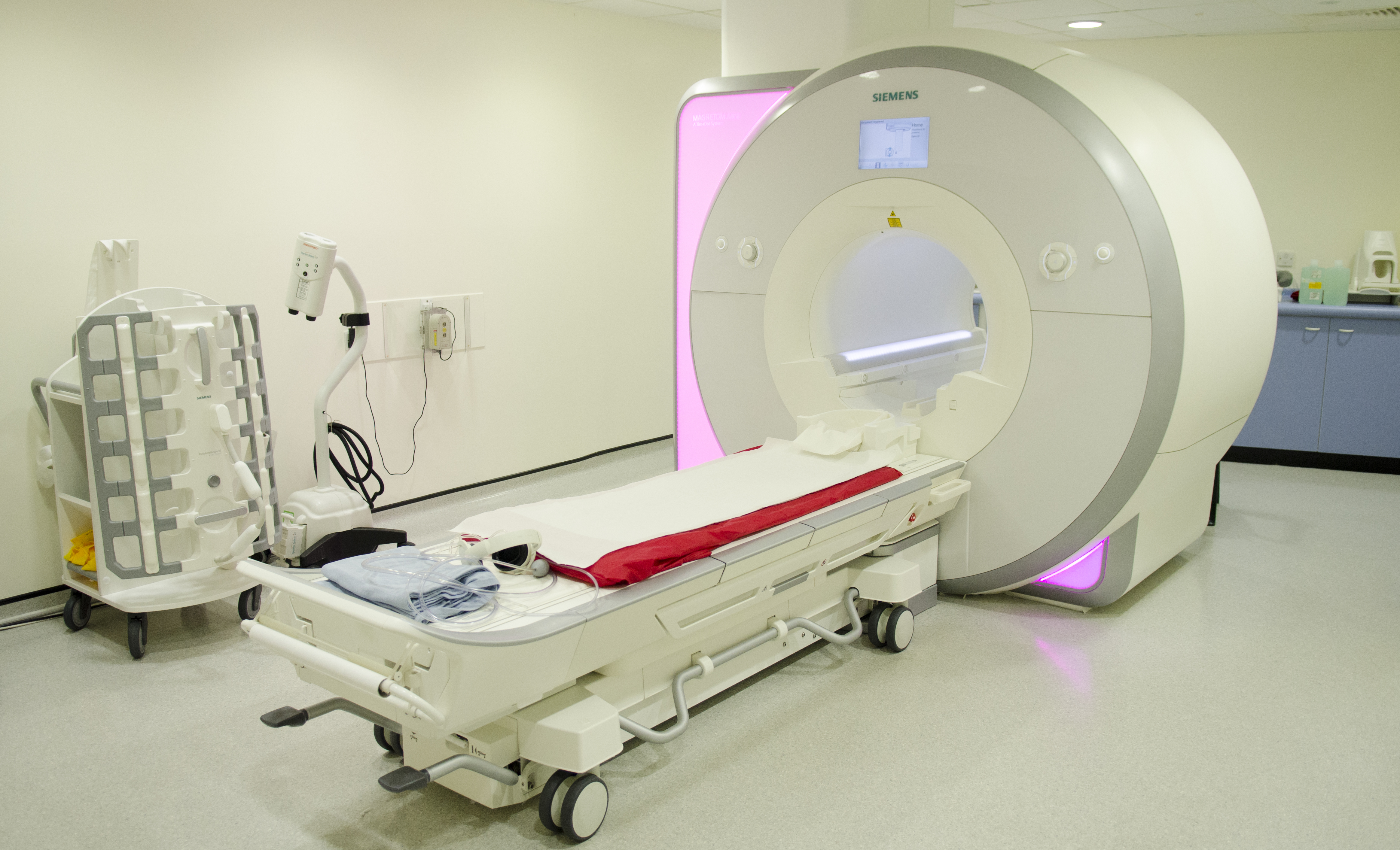 Imaging suite Imaging suite (Joe Dunckley for the ICR, 2014)