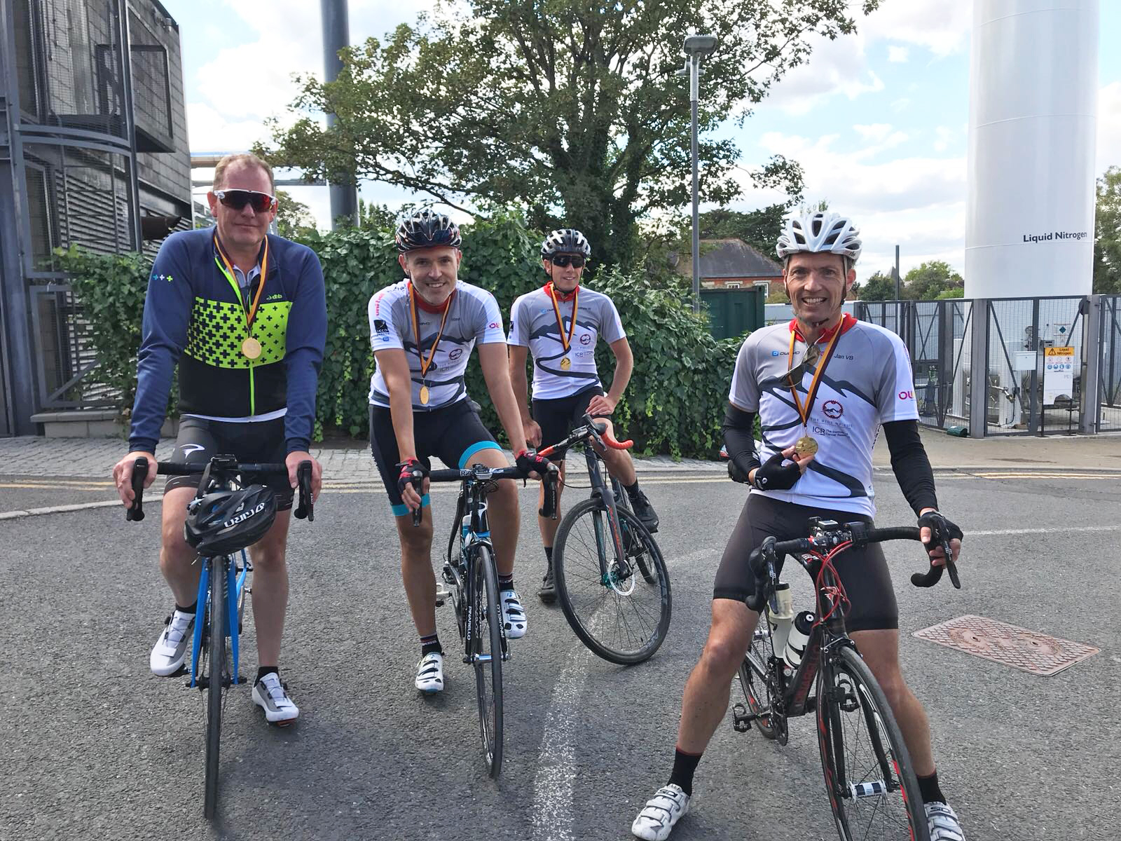 Ride of life 2018 group shot with medals Ride of life 2018 group shot with medals