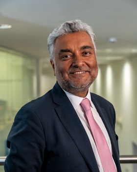 Headshot of Professor Sanjay Popat