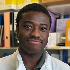 Headshot of Renard Lewis