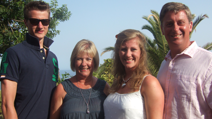 p2---tom-bowdidge-and-family-945x532 p2---tom-bowdidge-and-family-945x532